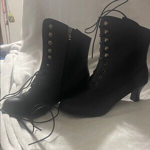 Chic Black Lace-Up Boots for Women
